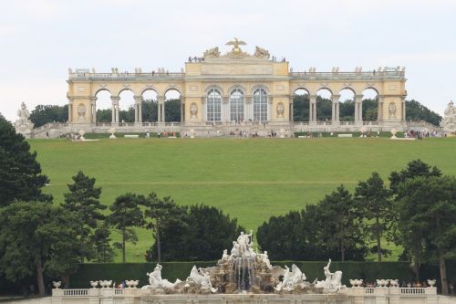 schönbrunn palace gloriette vienna