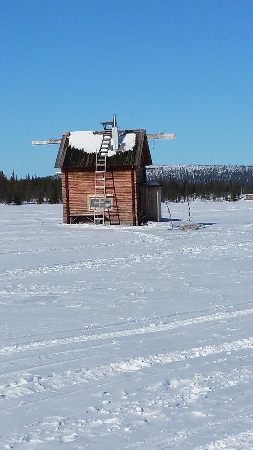 schweden  winter  häuschen