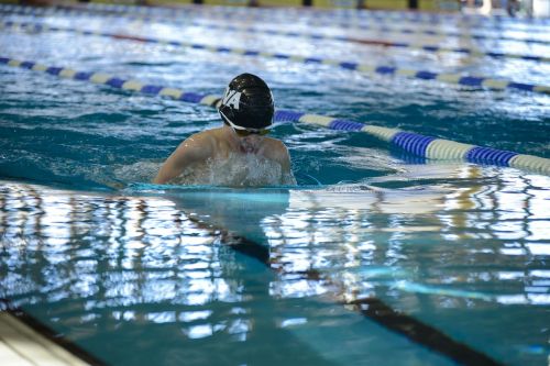 schwimmen blaues wasser strecke