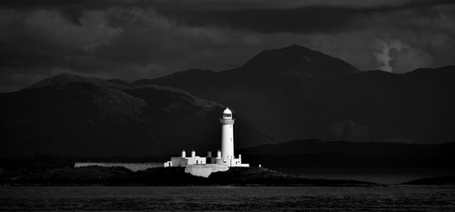 scotland  lighthouse  mull