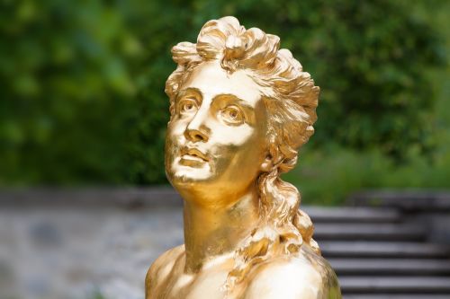 sculpture gold gilded