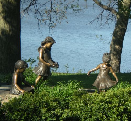 sculpture public art paxton girls