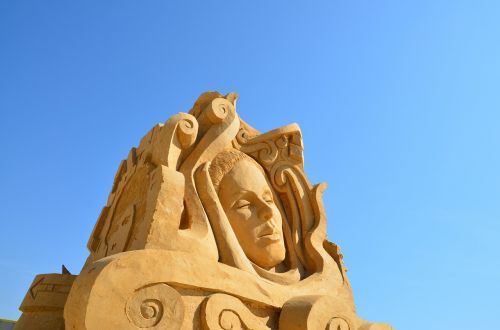 sculpture sand bust