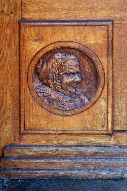 sculpture detail detail of door