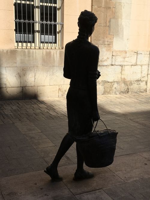 sculpture statue women