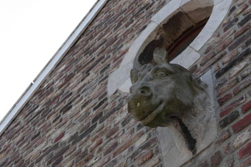 sculpture head horse