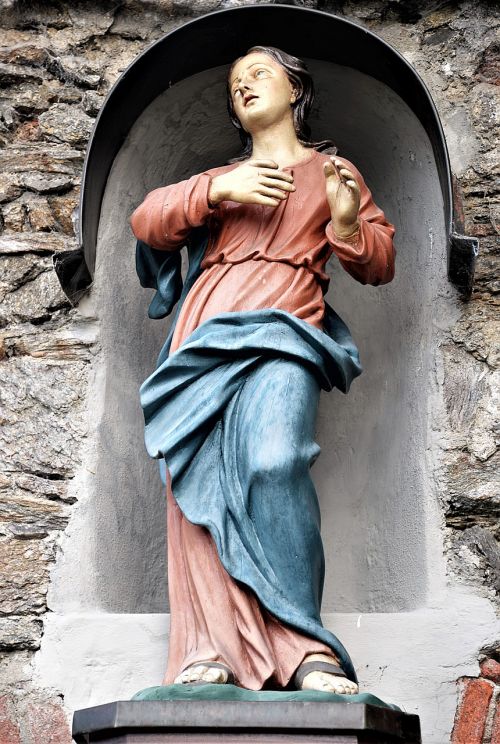 sculpture catholic christianity