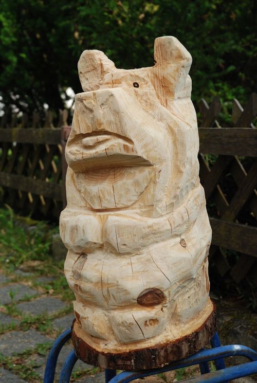 sculpture statue wood