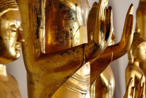 sculpture  golden  religion