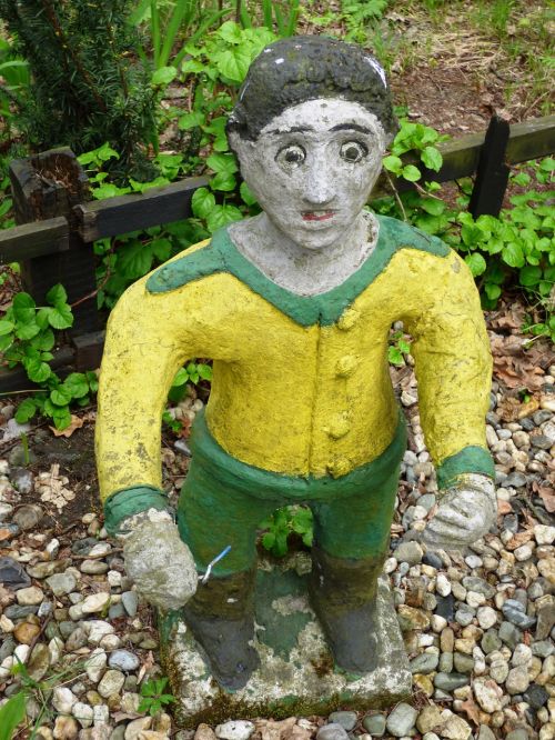 sculpture folk character