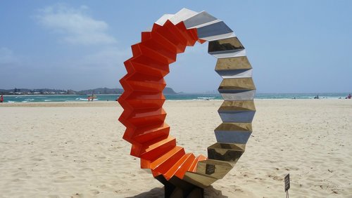 sculpture  art  beach