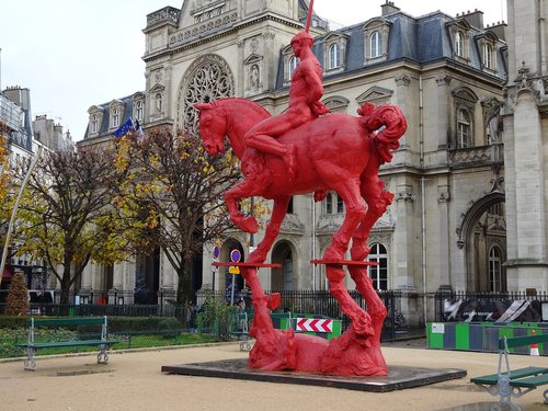 sculpture  horse  jumper