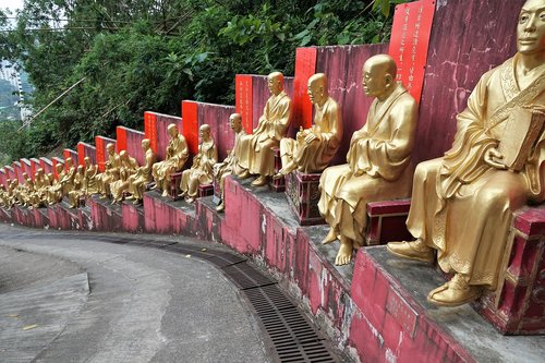 sculpture  gold  buddha