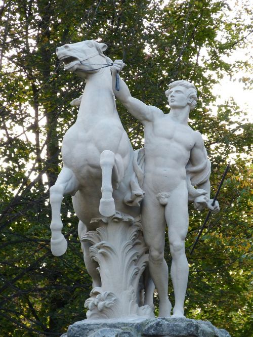 sculpture horse figure
