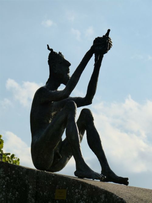 sculpture bronze statue