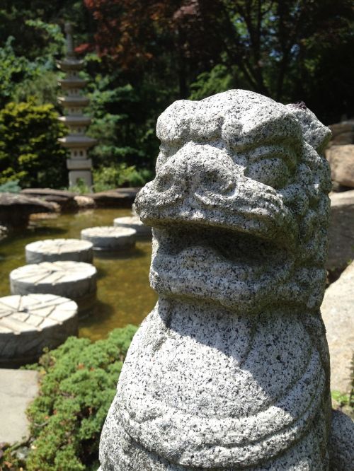 sculpture asian garden