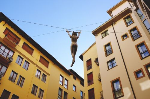 sculpture aerial gymnasts sports