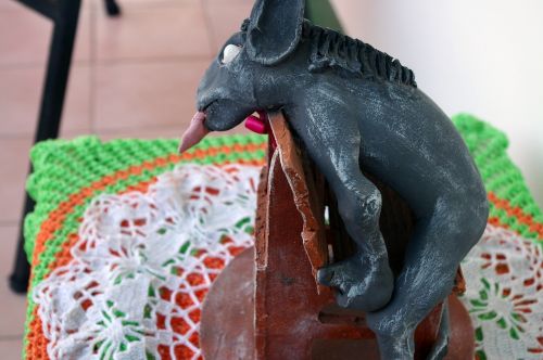 sculpture donkey ass