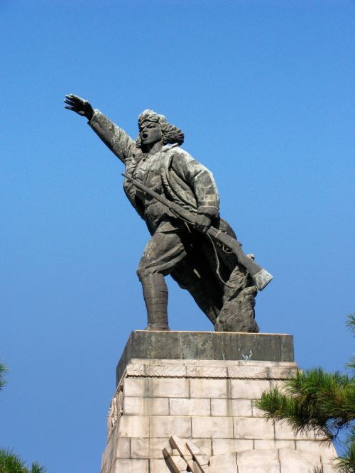 sculpture memorial liaoning-shenyang campaign memorial
