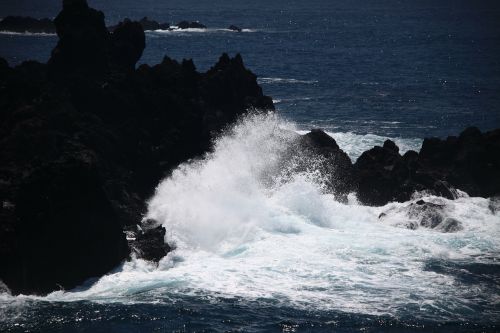 sea waves jeju island