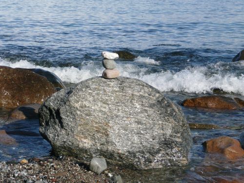 sea wave stones
