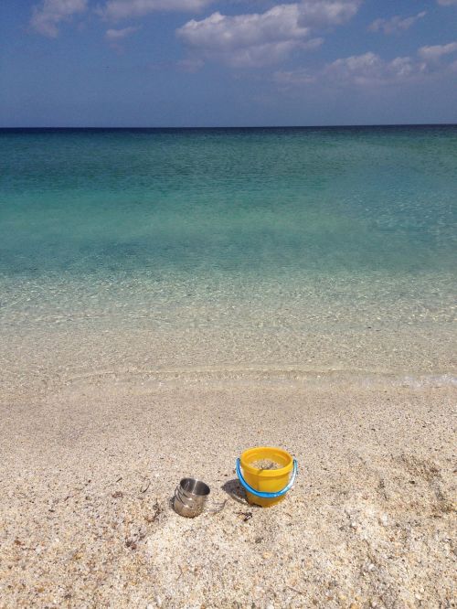 sea bucket sand