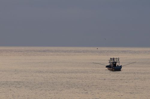 sea fishermen ship