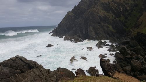 sea shore cliffs