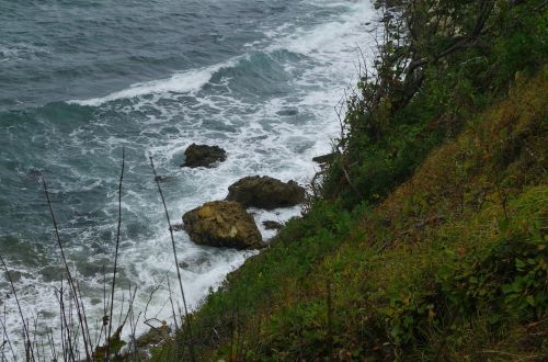 sea waves high bank