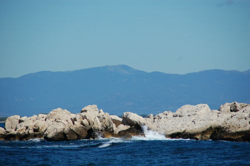 sea rocks nature