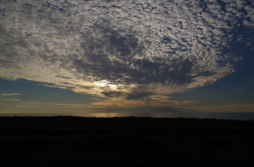 sea sunset clouds