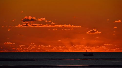 sea clouds sky