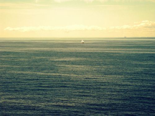sea sailor loneliness