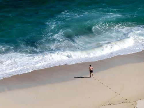 sea floods beach