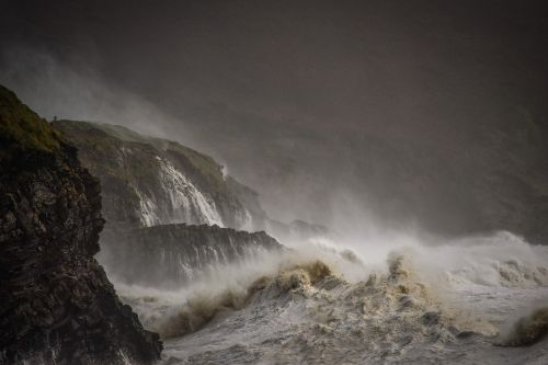 sea ireland storm
