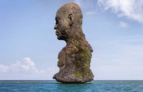 sea waters statue