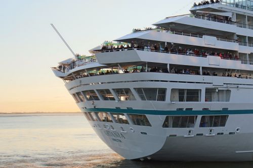 sea cruise artania