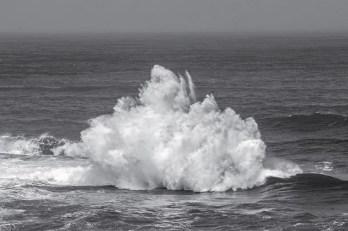 sea  nature  explosion