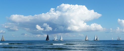sea  sail  sailing boats