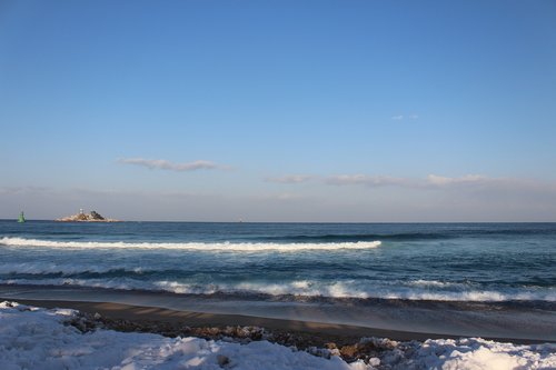 sea  winter sea  sky