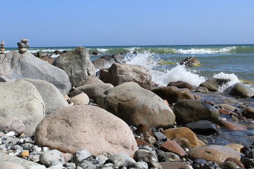 sea  water  stones