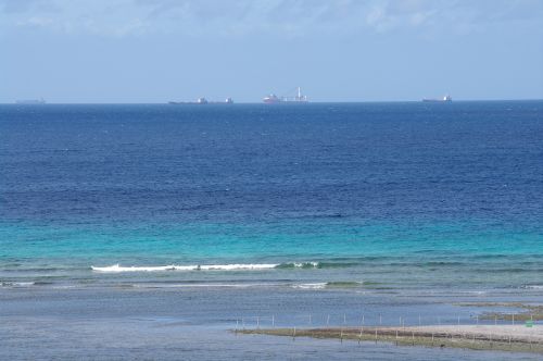 sea aruba caribbean