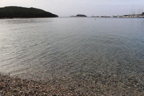 sea pebble beach water