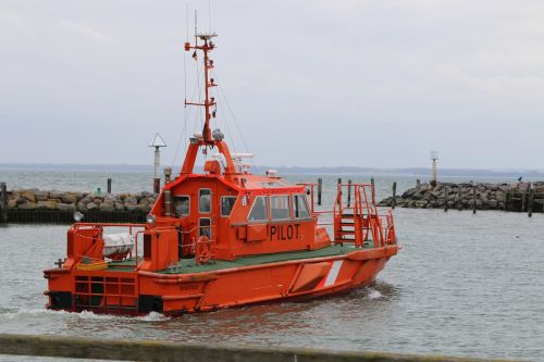 seafaring pilot boat waters