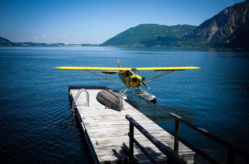 seaplane lake mountains