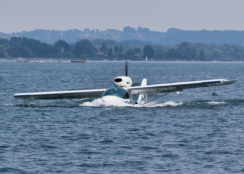 seaplane  water  plane