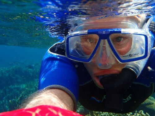 selfie snorkeling diving mask