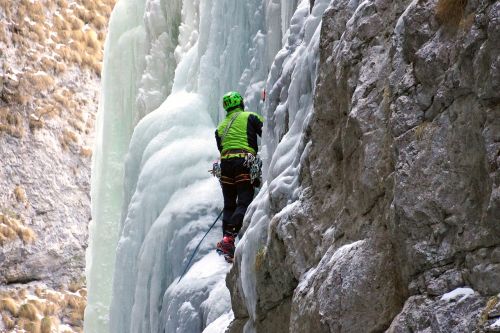 serrai di sottoguda dolomites ice falls