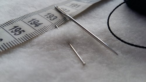 sewing  needle  pin