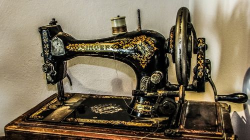 sewing machine old antique